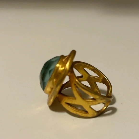 Julie Vos Gold Ring with Iridescent Blue Stone - Picture 4 of 6